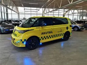 Autocentralen har leveret imponerende elektrisk akutbil til Falck