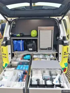 Autocentralen har leveret imponerende elektrisk akutbil til Falck