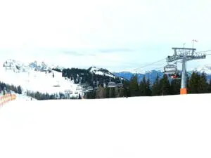 Familien Husballe Rude tog på skiferie i en Volkswagen California