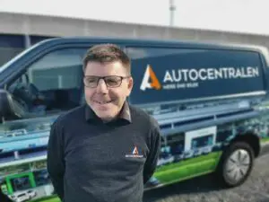 Brian Olesen har holdt hånden under bilhuset i 30 år