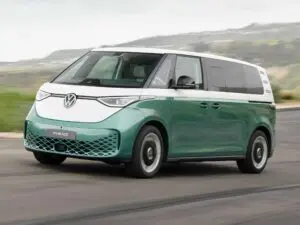 Tina skiftede sin store Audi ud med et elektrisk rugbrød