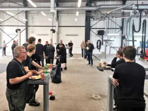 Lærling fra Autocentralen modtager helt særlig anerkendelse