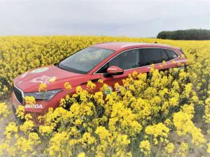 Skoda fragter Tour de France-vinder hjem til Danmark med stil