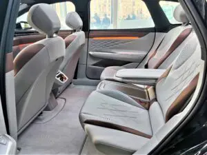 Gigantisk el-stationcar på vej fra Volkswagen